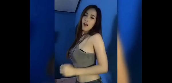  Thai FHM Models petcharat tapaneeyakorakoch